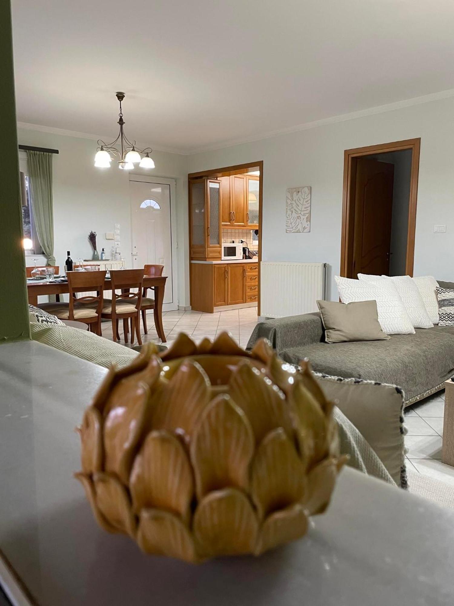 Lithos House Apartment อาร์เตมีดา ภายนอก รูปภาพ